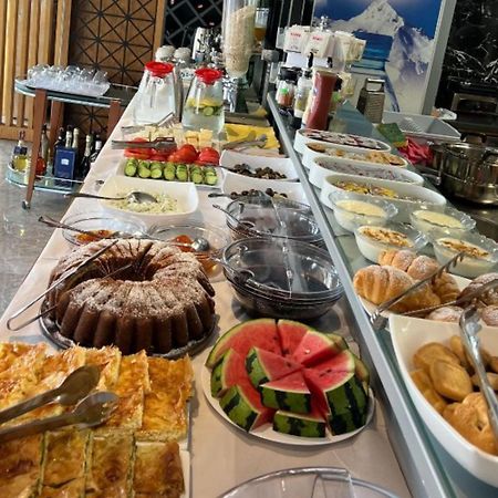 Area Hotel 卡萨米尔 外观 照片