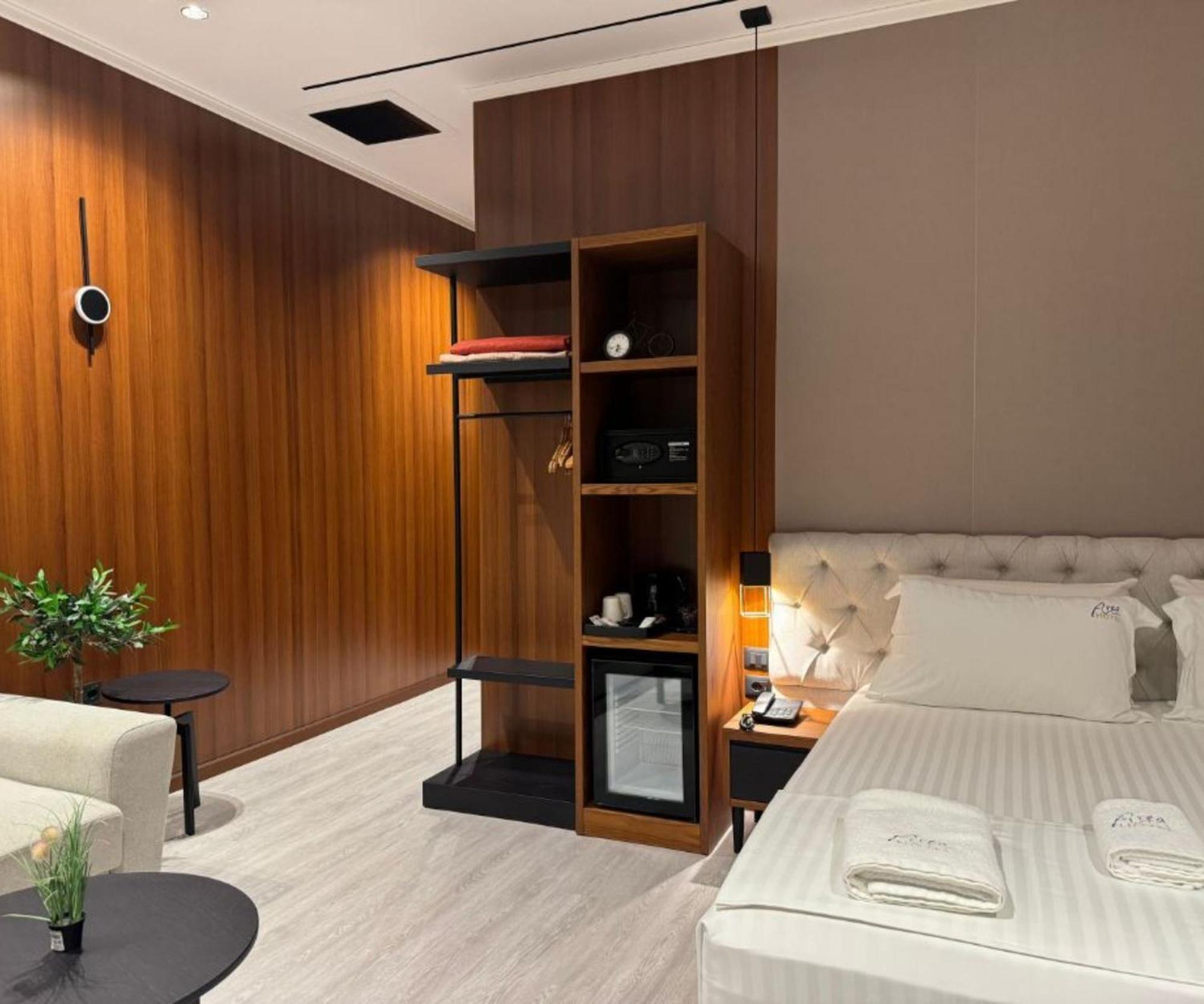 Area Hotel 卡萨米尔 外观 照片