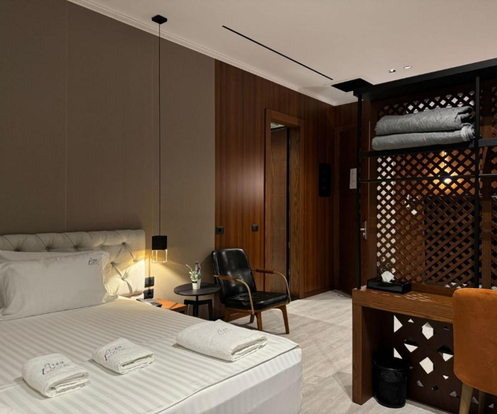 Area Hotel 卡萨米尔 外观 照片